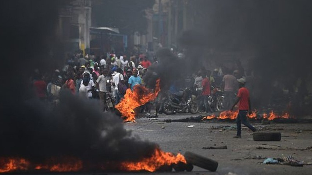 Haiti'deki bir hapishanenin tüm mahkumları kaçtı