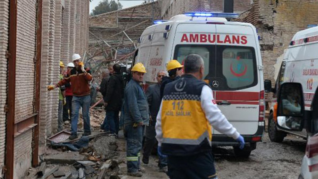 Müze inşaatında iskele çöktü: 1 işçi öldü, 7 işçi yaralı