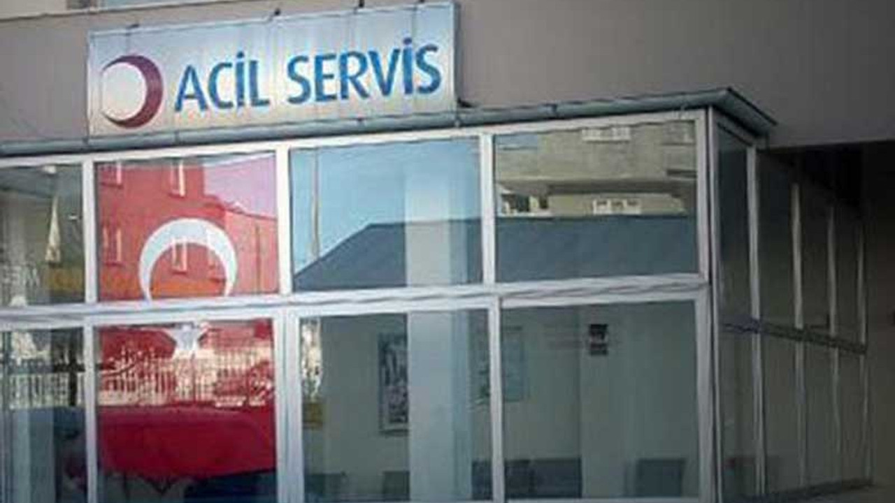 Öğrenci servisleri çarpıştı: 8 yaralı