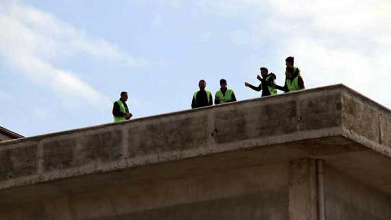 Ücretlerini alamayan 7 inşaat işçisi intihara kalkıştı