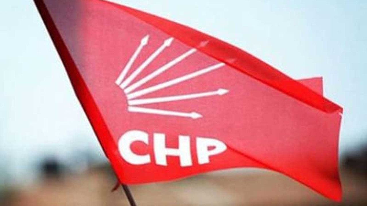 CHP'de toplu istifa