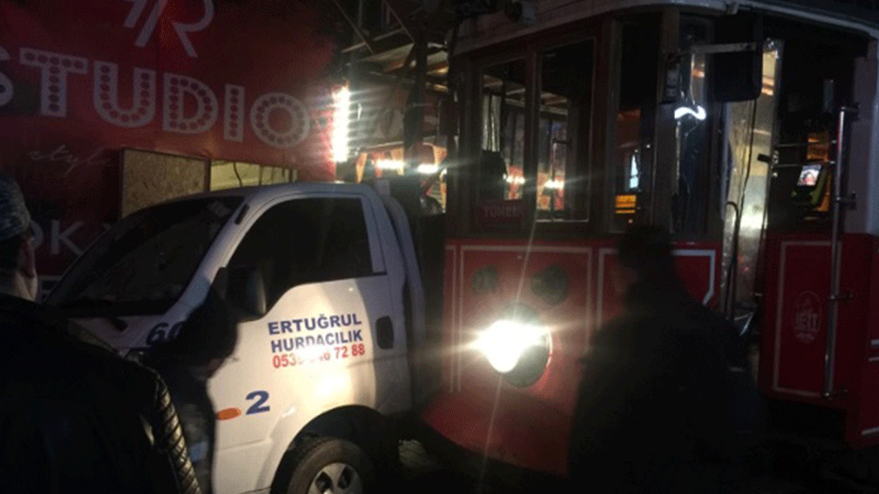 İstiklal Caddesi'nde tramvay kazası