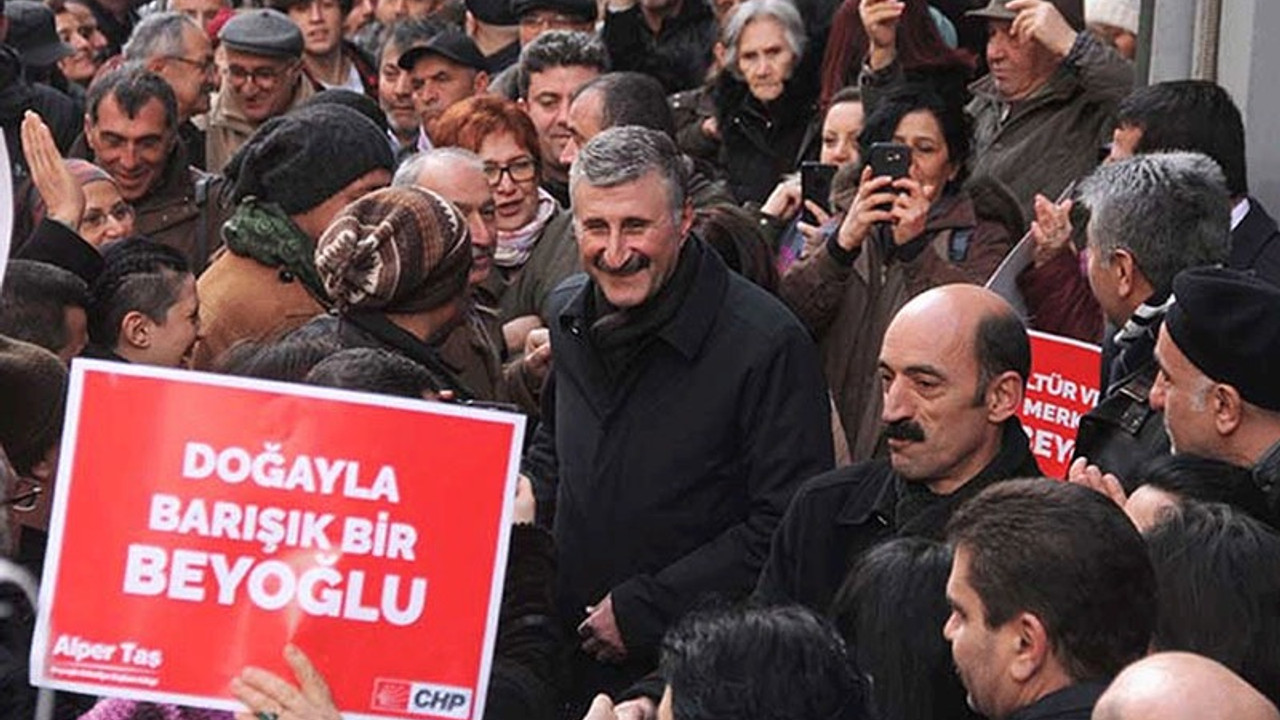 Alper Taş: CHP'de sol anlayışla bir şeyin kazanılamayacağı kanısı egemen