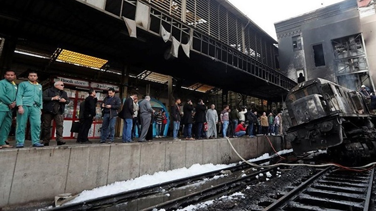 Mısır'daki tren kazalarındaki ihmale idam teklifi