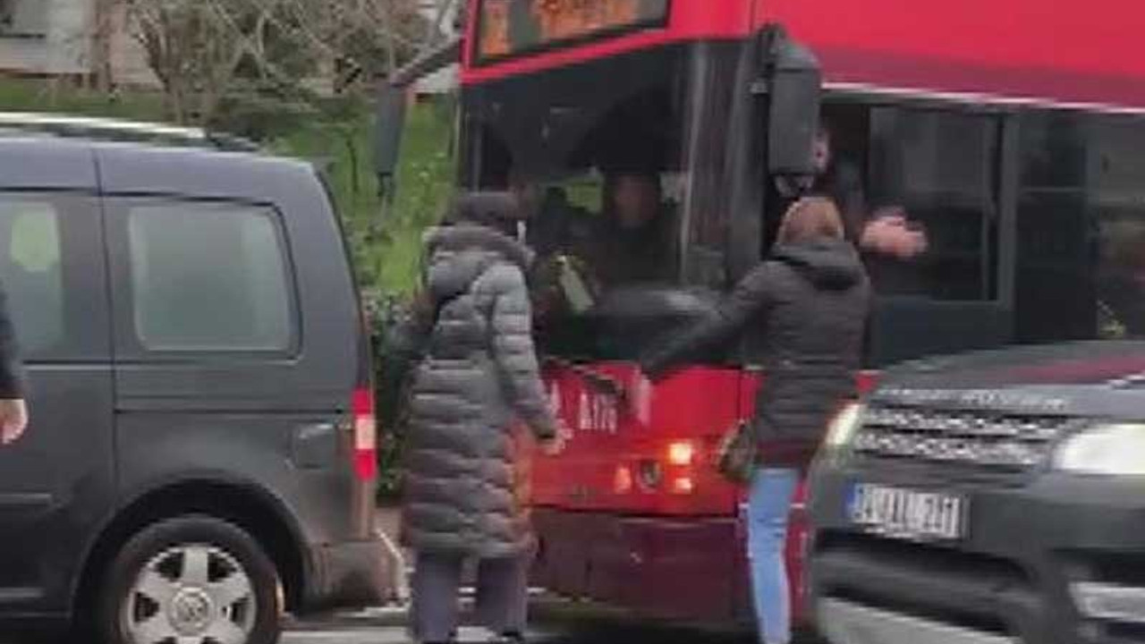 'Kadınsınız diye bir şey demiyorum' deyip tokat attı