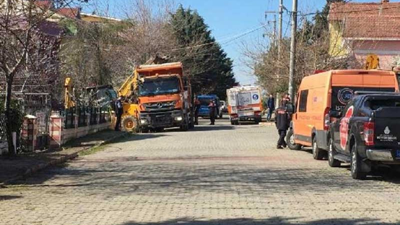 Silivri'de define faciası: 2 kişi göçük altında kaldı