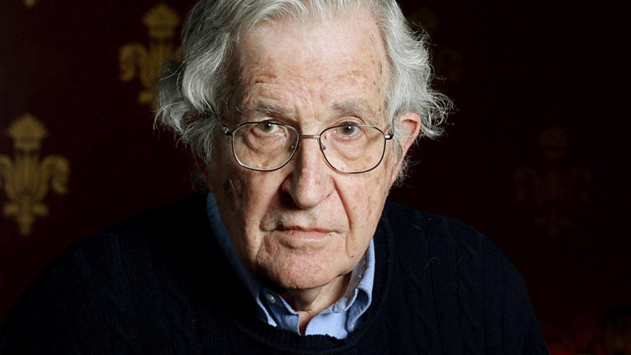 Chomsky'den Trump çıkışı