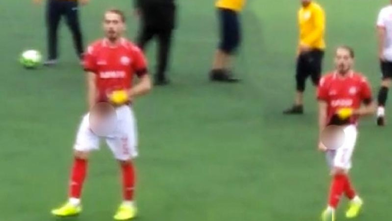Futbolcunun sahadaki çirkin hareketine soruşturma