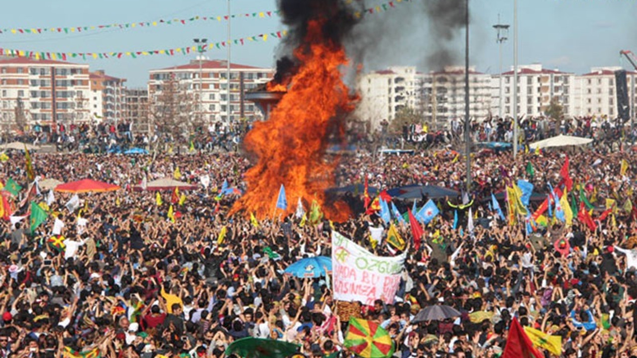 Newroz için gelen Fransız siyasetçiler gözaltına alındı