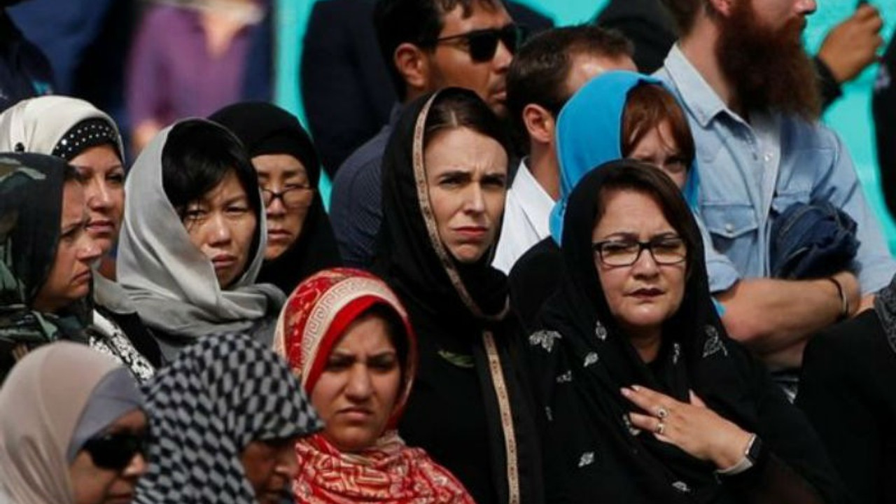 Yeni Zelanda: Anma töreninde ezan canlı yayınlandı