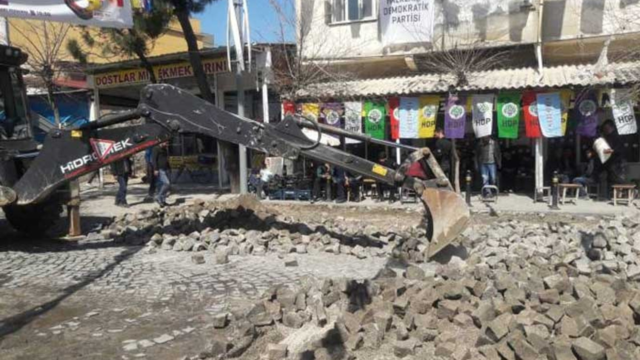 Kayyım HDP'nin miting yapacağı alanı kazdı