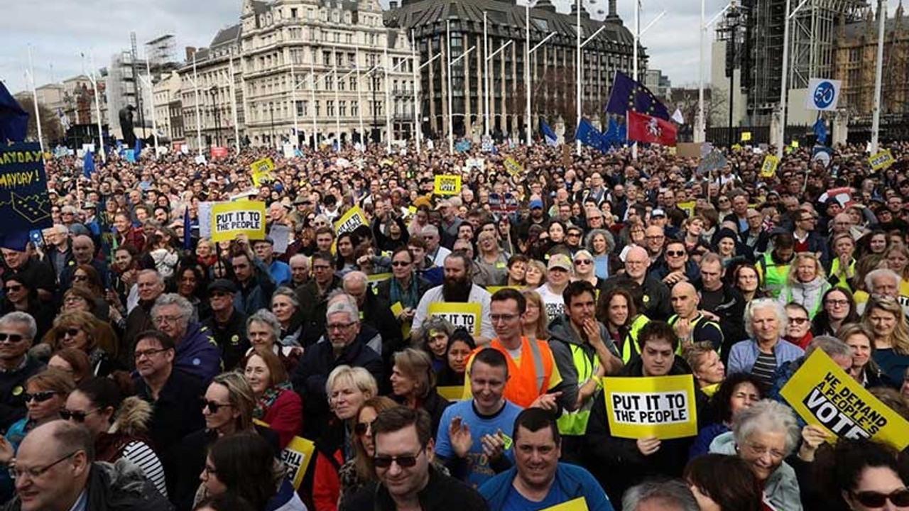 1 milyona yakın Brexit karşıtı yürüdü