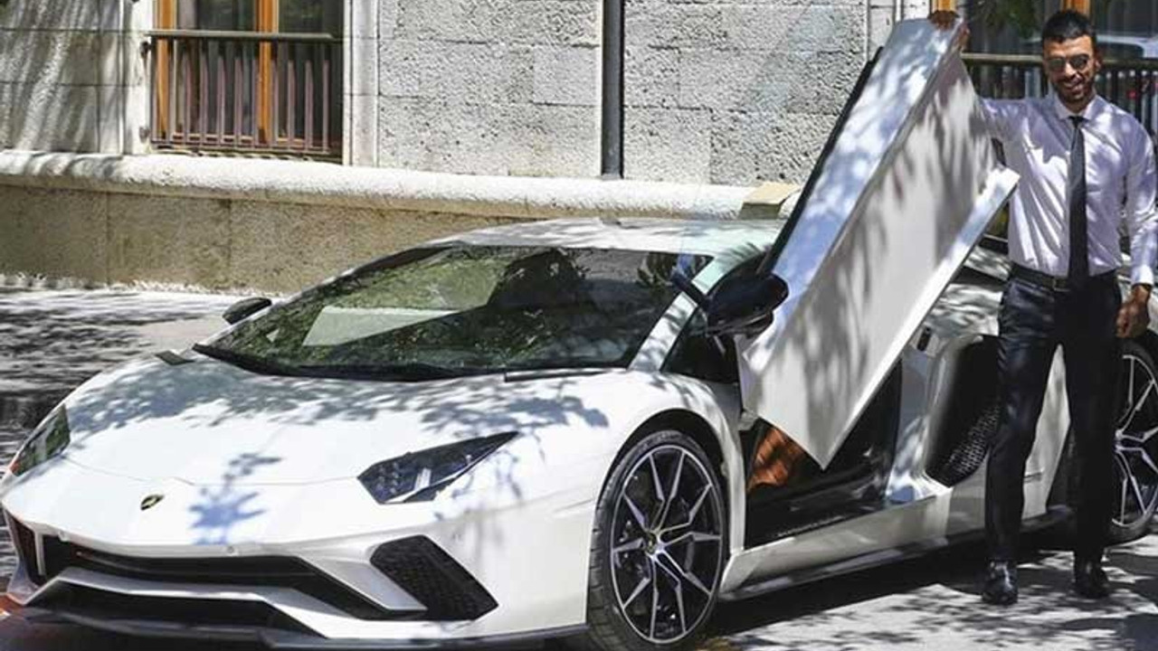 Lamborghini'li vekilin 560 bin TL'lik saati çalındı