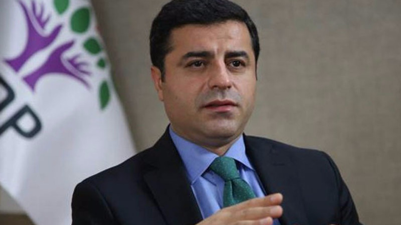 Demirtaş'tan açlık grevine destek