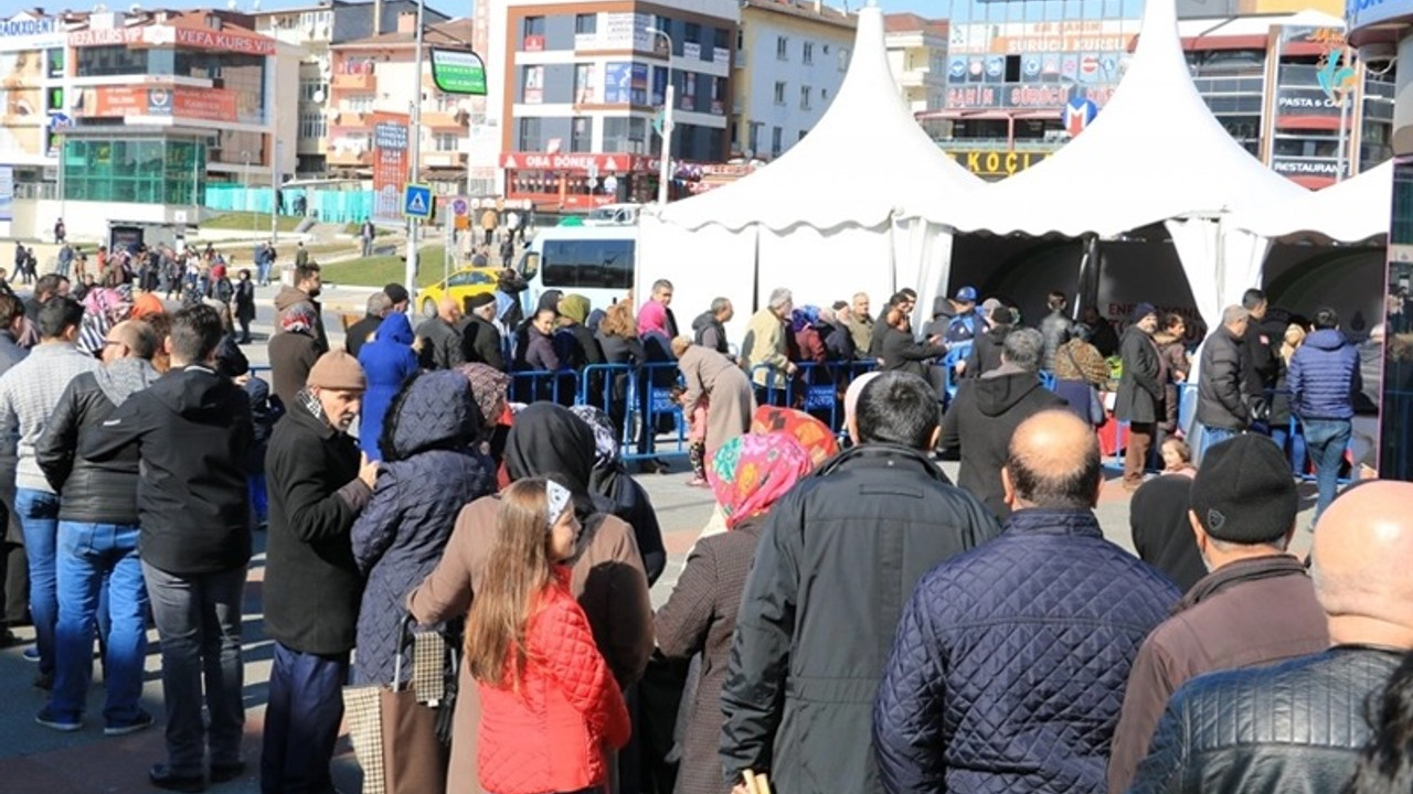 AKP'li kaynaklar: Tanzim kuyrukları AKP’nin imajını bozdu