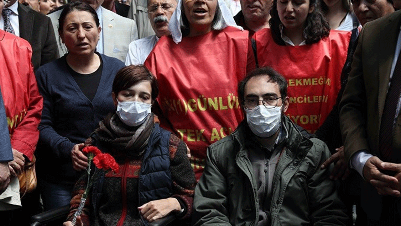 AKP'li yazardan Gülmen ve Özakça'ya Nazım şiiriyle destek