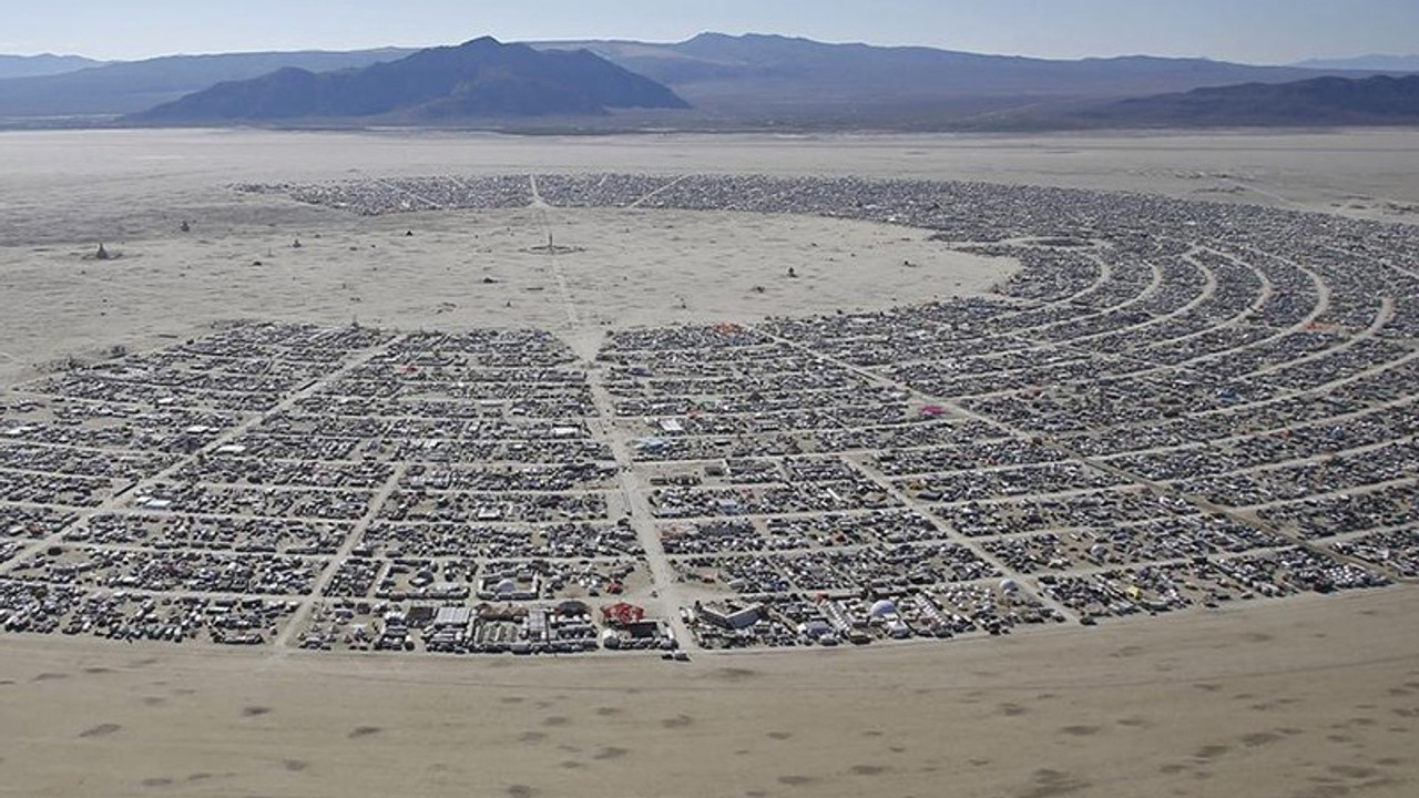 Trump, Burning Man Festivali'ne de duvar örmek istiyor