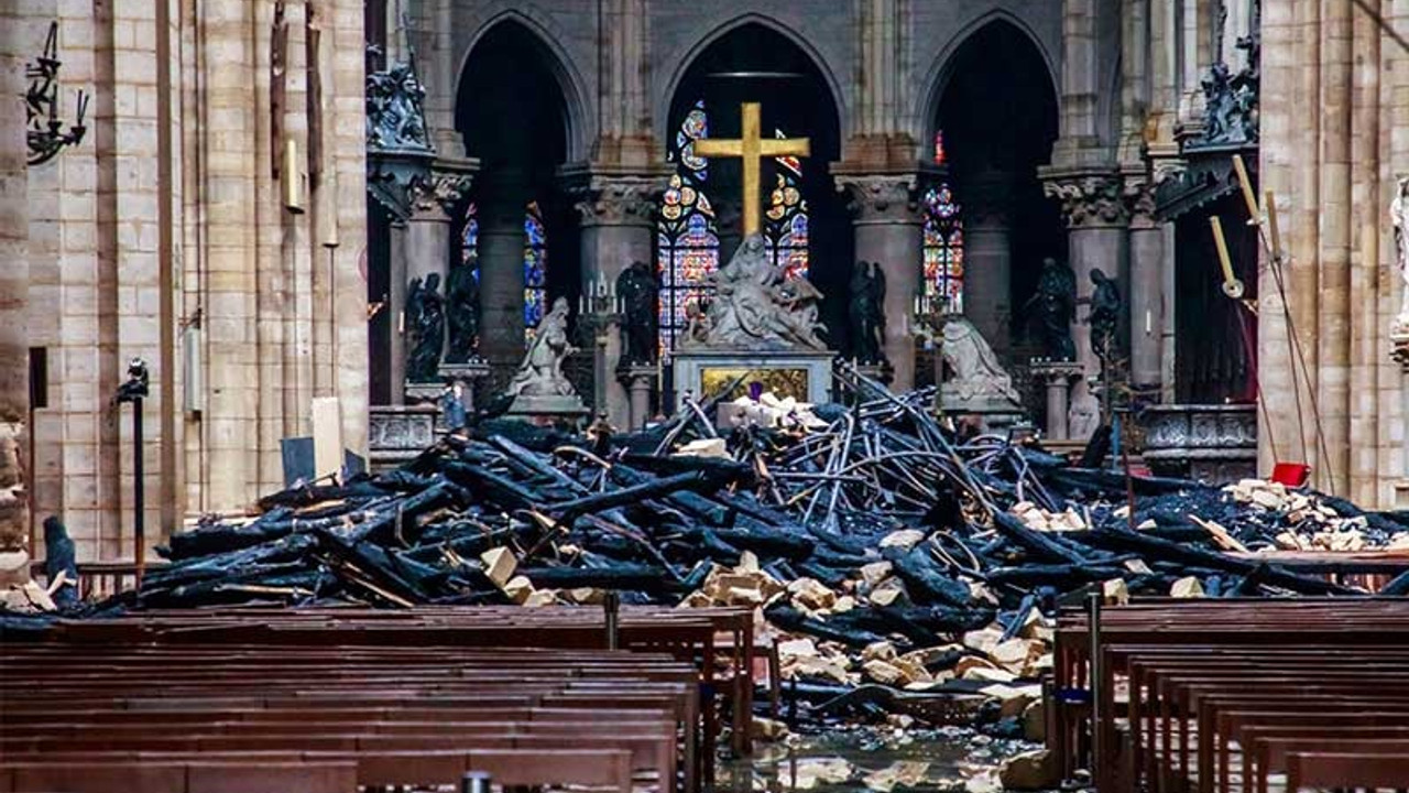 UNESCO Notre Dame'ın restorasyonuna destek verecek