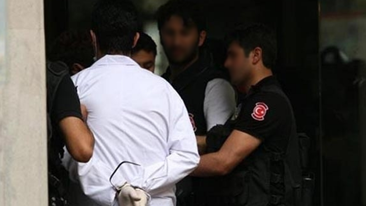 33 sağlık çalışanı gözaltında