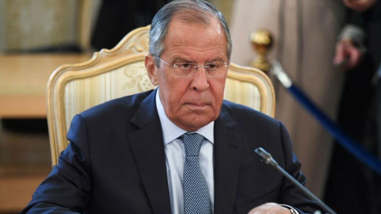 Lavrov: Kimse özür dilememizi beklemesin