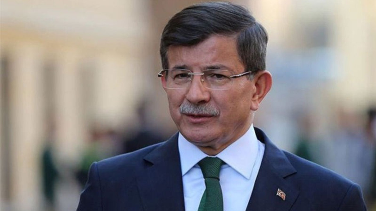 Davutoğlu: Cumhurbaşkanlığı toplumun yarısı ile kopuş yaşıyor