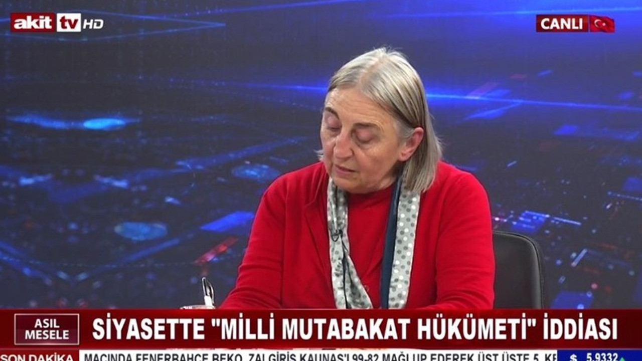 Gazeteciler cezaevine girerken Akit TV'ye çıktı