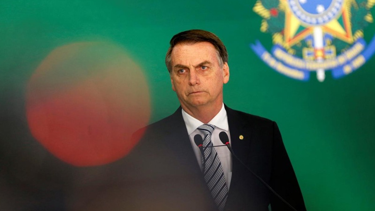 Bolsonaro: Brezilya'nın eşcinsel cenneti olmasına izin vermeyeceğim