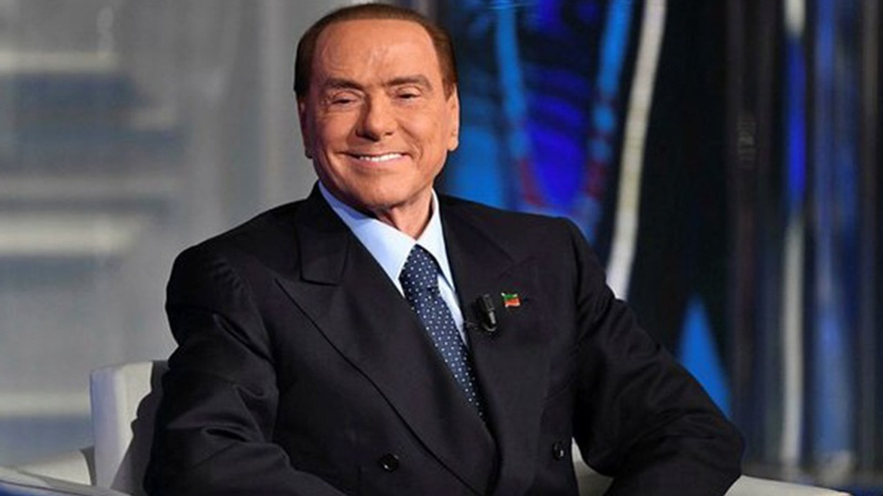 Silvio Berlusconi hastaneye kaldırıldı