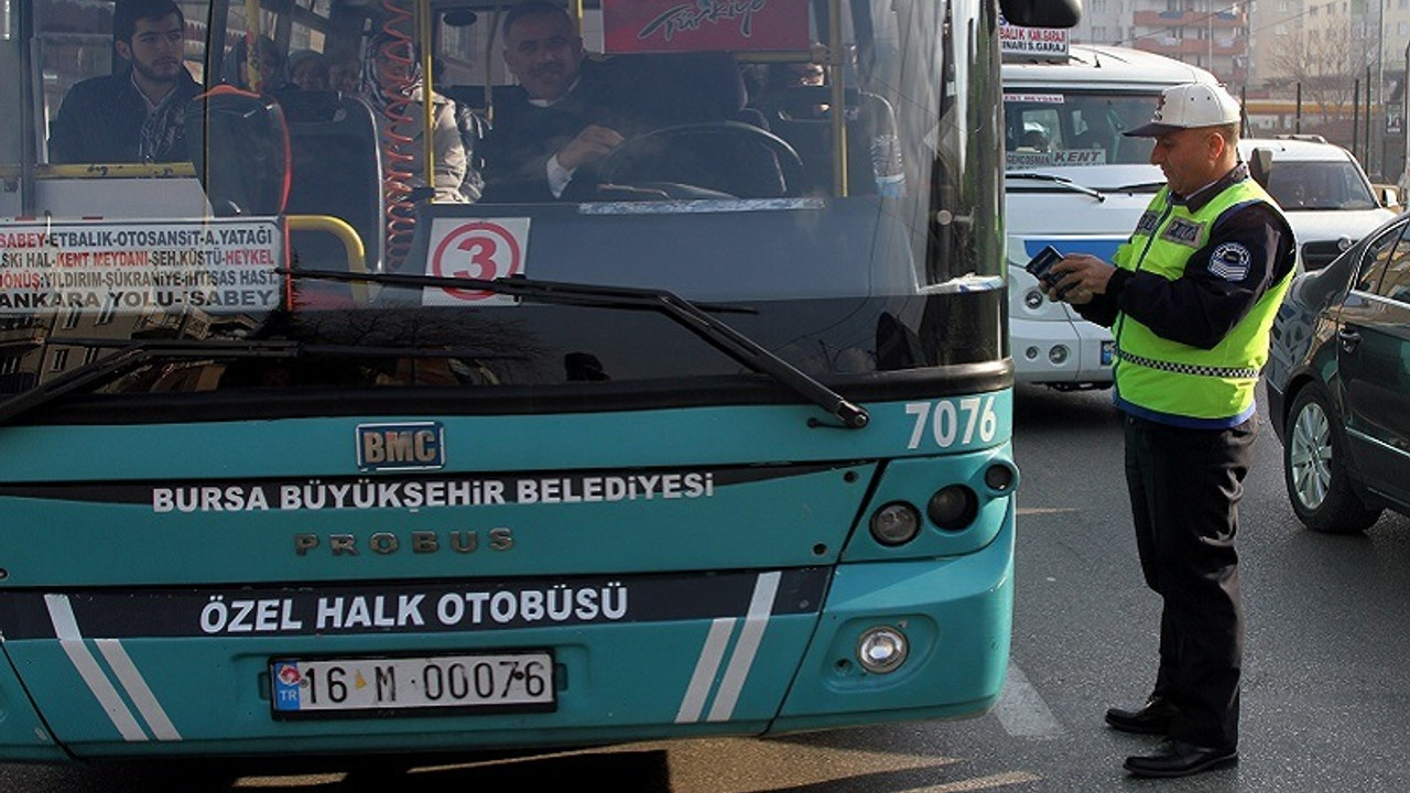 İstanbul'da CHP'nin hamlesinden sonra indirim teklifi veren AKP'den Bursa'da ulaşıma zam