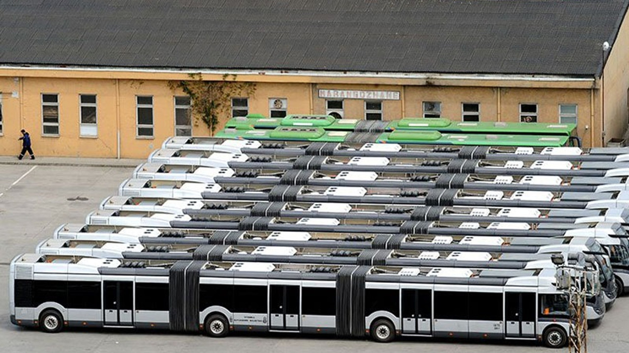 65 milyon euro çöpe gitti: Metrobüsler garajda çürüyor