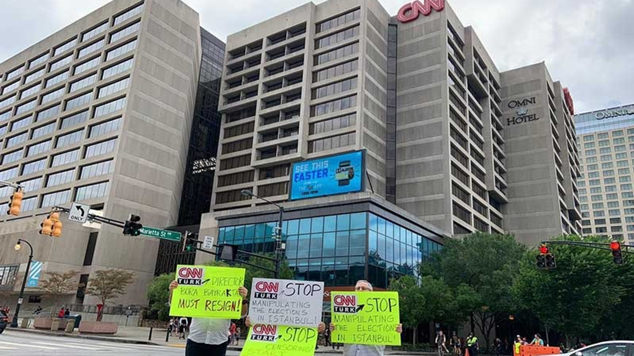 CNNTÜRK, ABD'de üç ayrı yerde protesto edildi