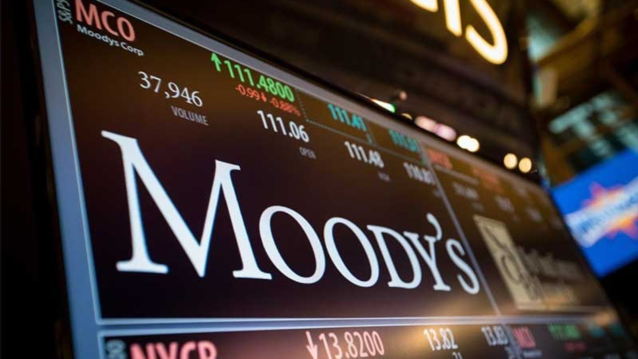 AKP'den Moody's yorumu: Sivrisinek vızıltısından ibaret!