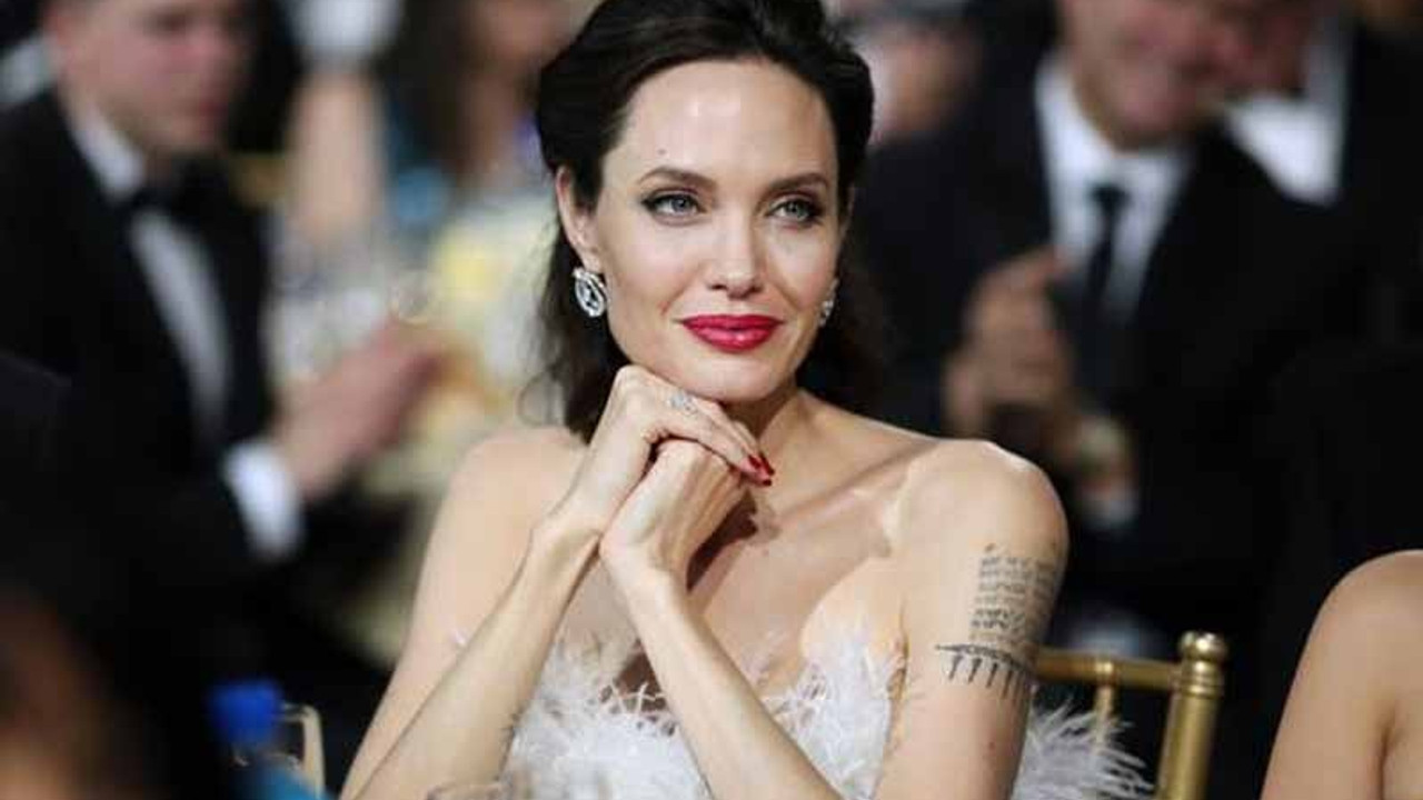 Angelina Jolie Time'a yazacak