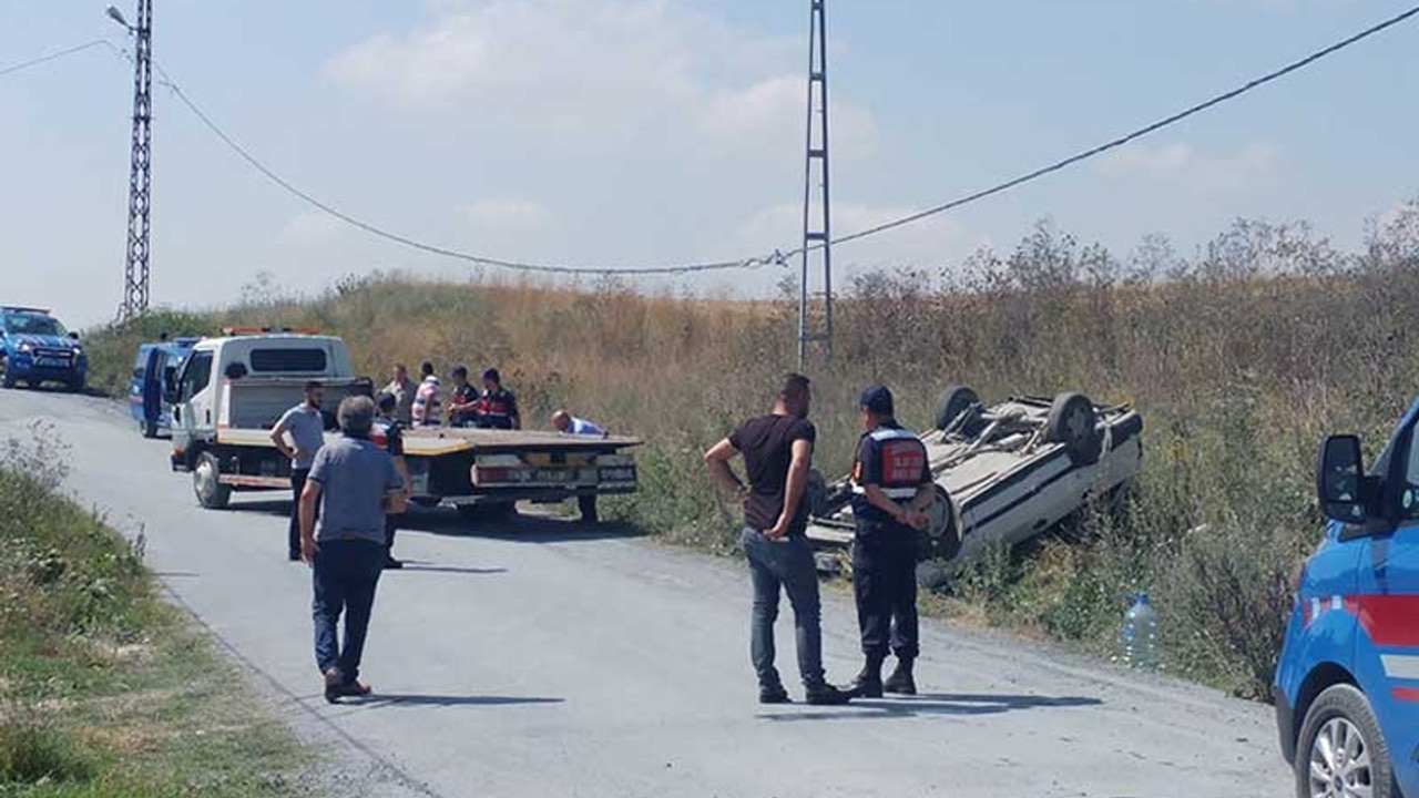 Oy kullanmaktan dönen aile trafik kazası geçirdi: 1 ölü, 1 yaralı