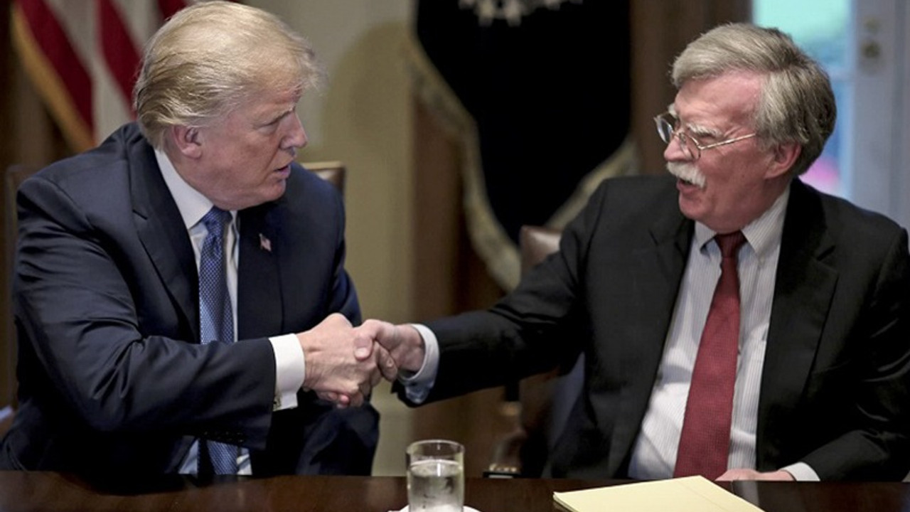 Trump: Bolton'a kalsa bir kerede tüm dünyayla savaşır