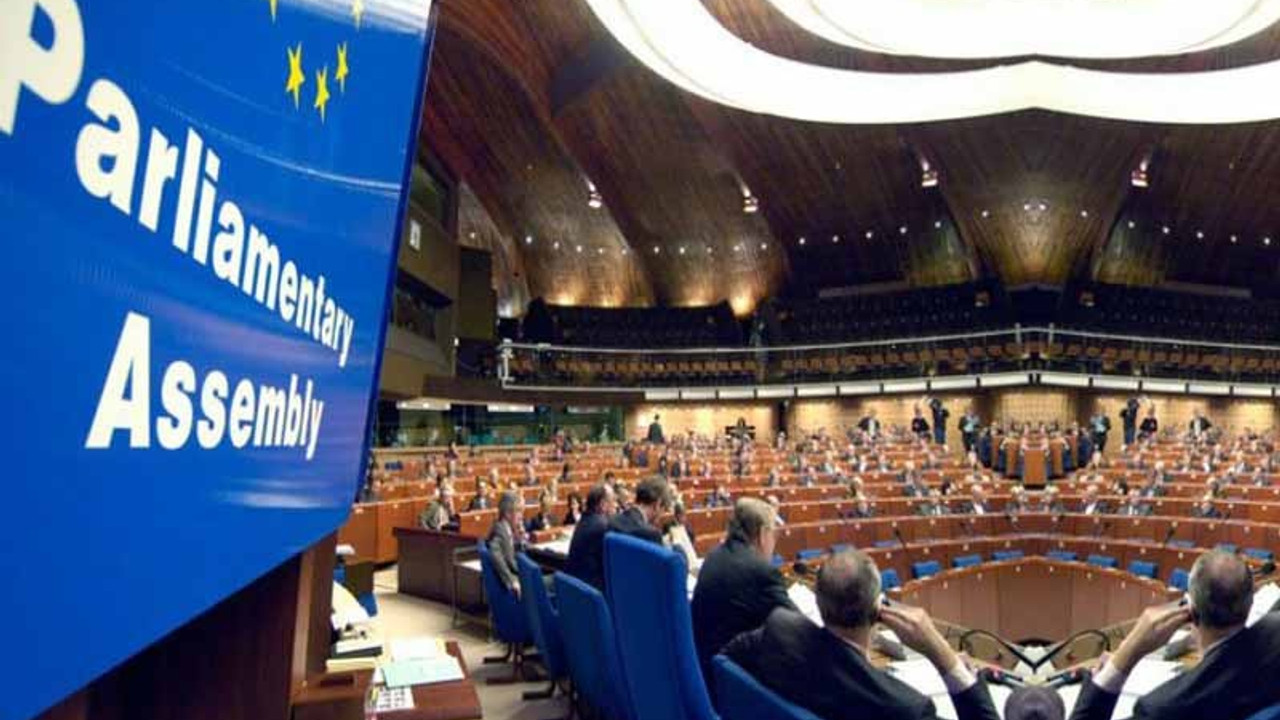 AKPM Rusya’ya oy hakkını geri verdi