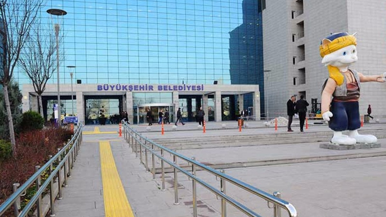 Gökçek'in Belediyesi'ne 'FETÖ' operasyonu