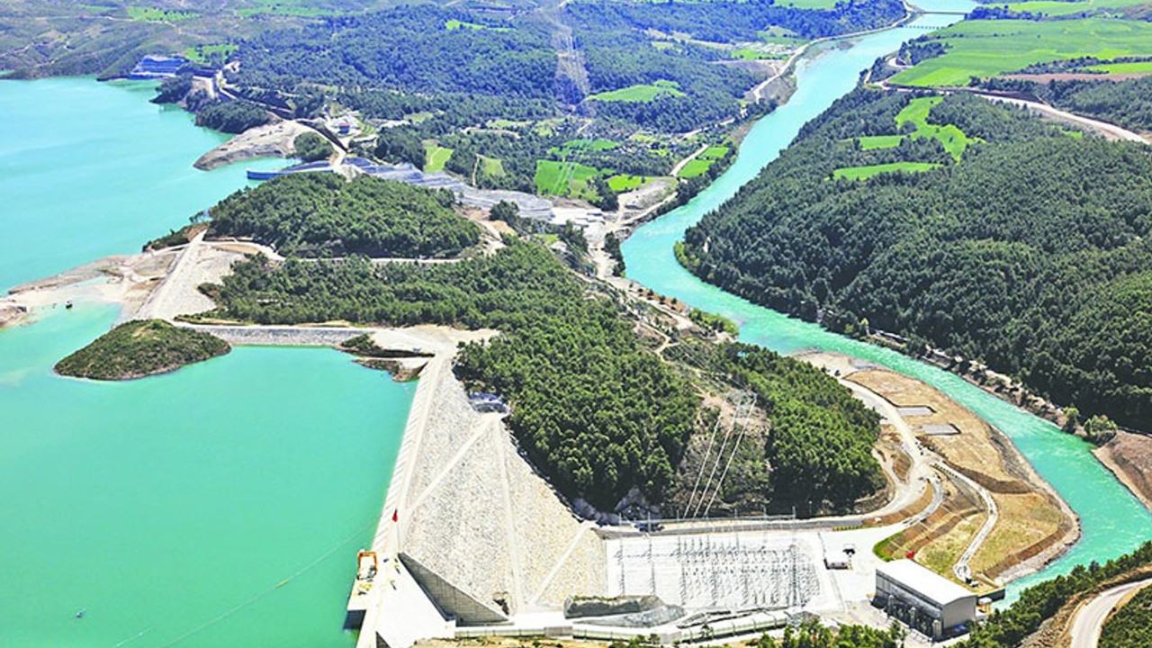 Yurttaşa elektrik zammı, yandaşa enerji teşviği