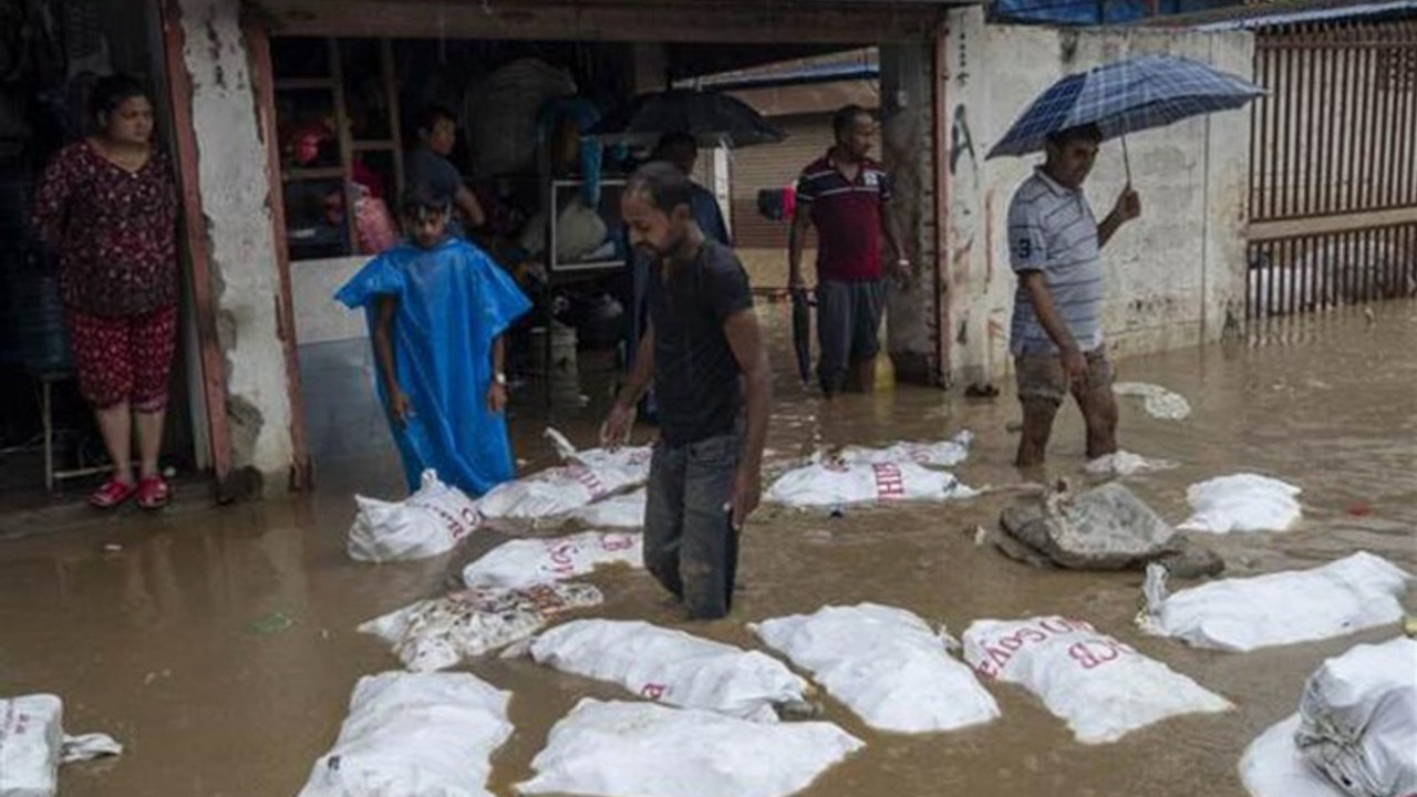 Nepal'de muson yağmurları: 65 ölü