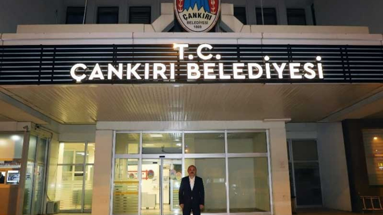 AKP yönetimi personele maaş vermek için bankadan kredi çekmiş