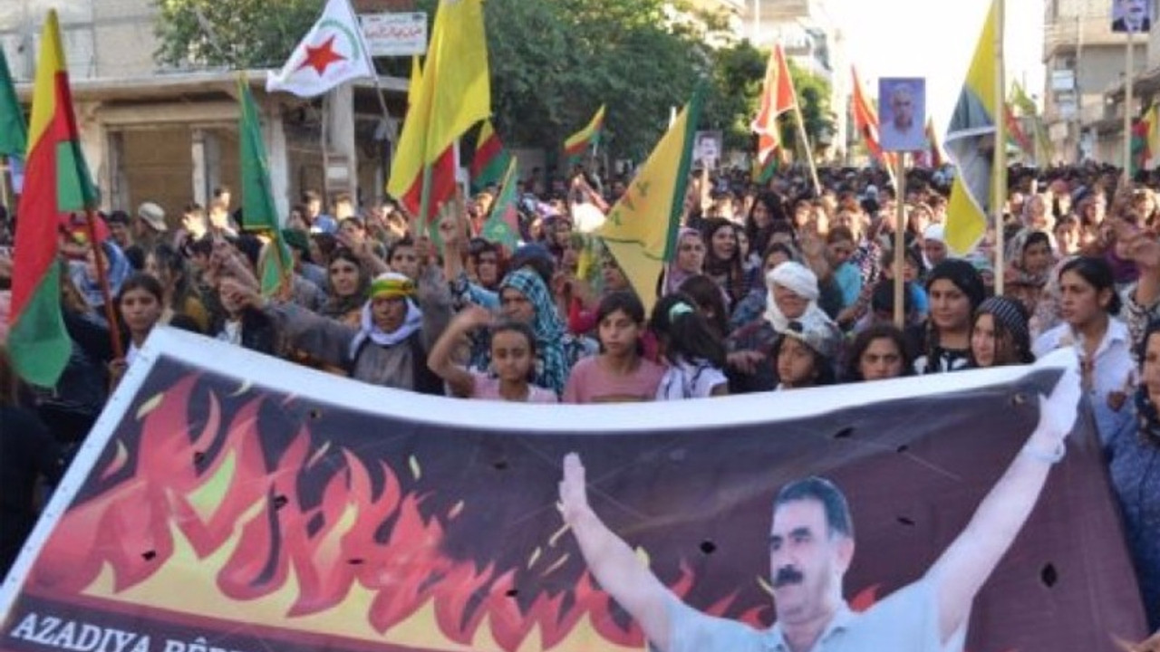 Kobane’de ‘Öcalan’a özgürlük’ yürüyüşü