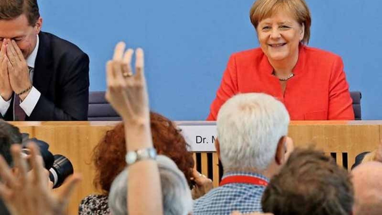 Merkel'den sağlık durumuyla ilgili açıklama