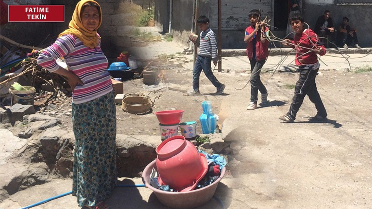 Komşunun yıkılan evi, onların ekmek parası oldu