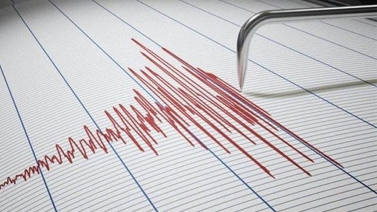 Endonezya'da 4,4 büyüklüğünde deprem