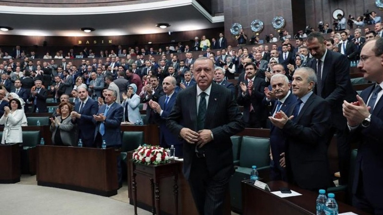 'AK Parti'ye yakın çevrelerde başlayan savaşın gizli kodları dikkatimi çekmeye başladı'