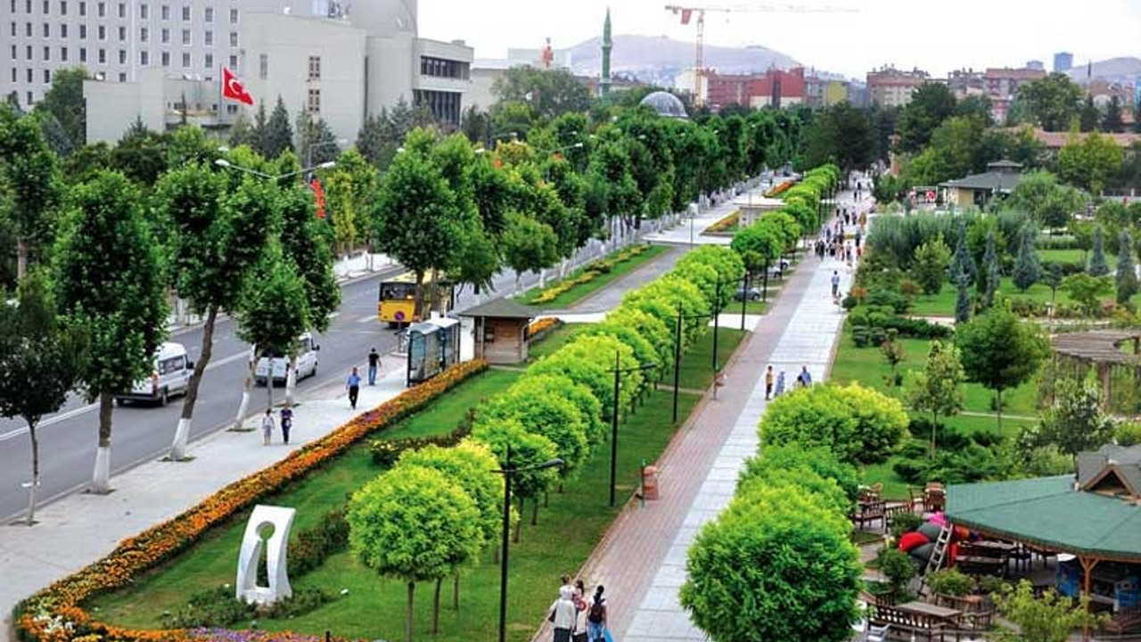 Hükümete yakın sendikadan AKP'li belediyeye tepki