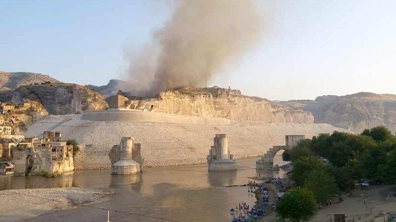 Uydu görüntüleri Hasankeyf’teki yangının tahribatını gözler önüne seriyor