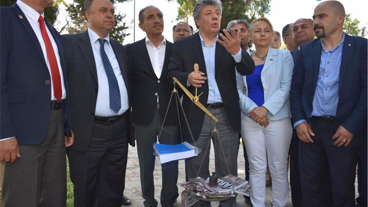 'Voltalı- terazili' protesto eylemi