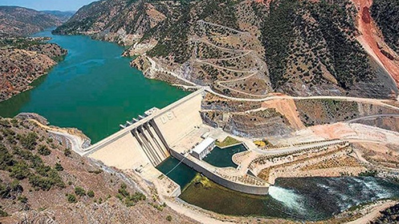 Hükümet, santralları ve değerli arazileri satışa çıkardı