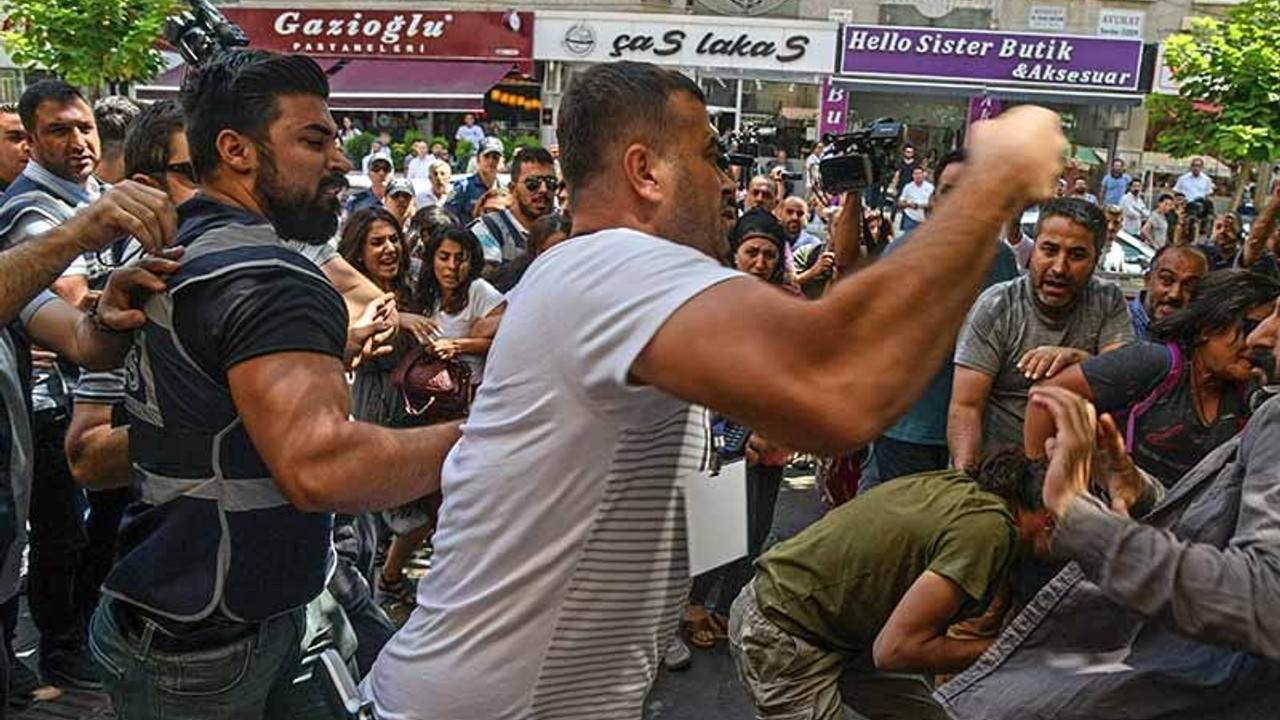 Kayyım atamaları dış basında geniş yer aldı